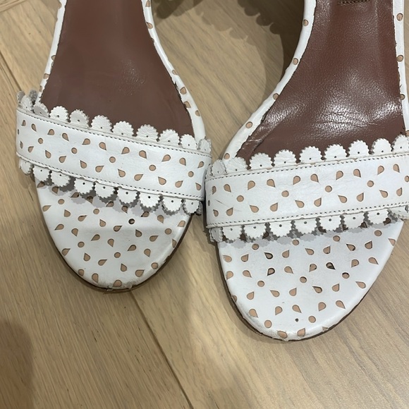 Tabitha Simmons White Ankle Strap Pump 37 - Picture 3 of 4